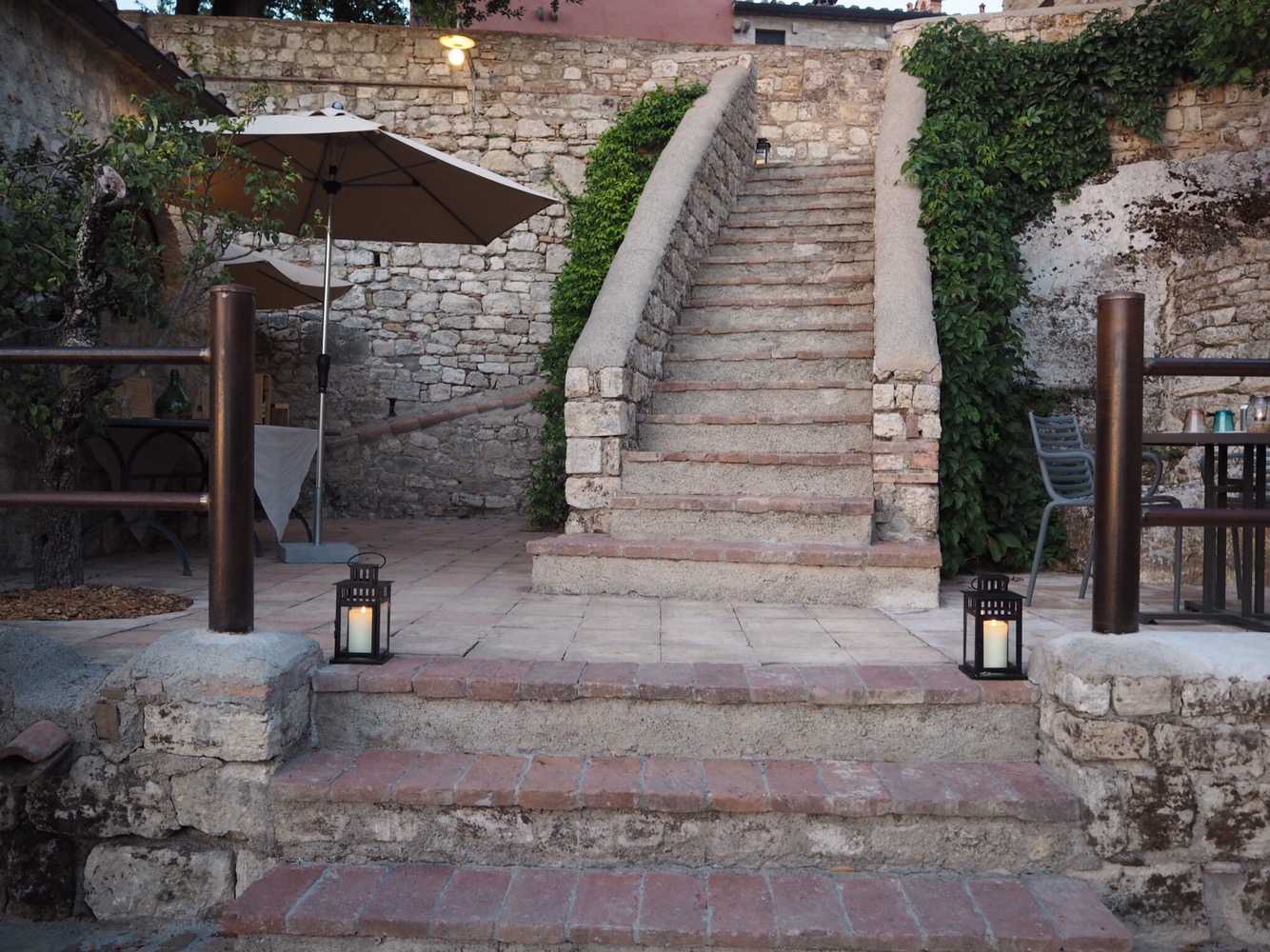 Stairs down to the Al Fresco restaurant